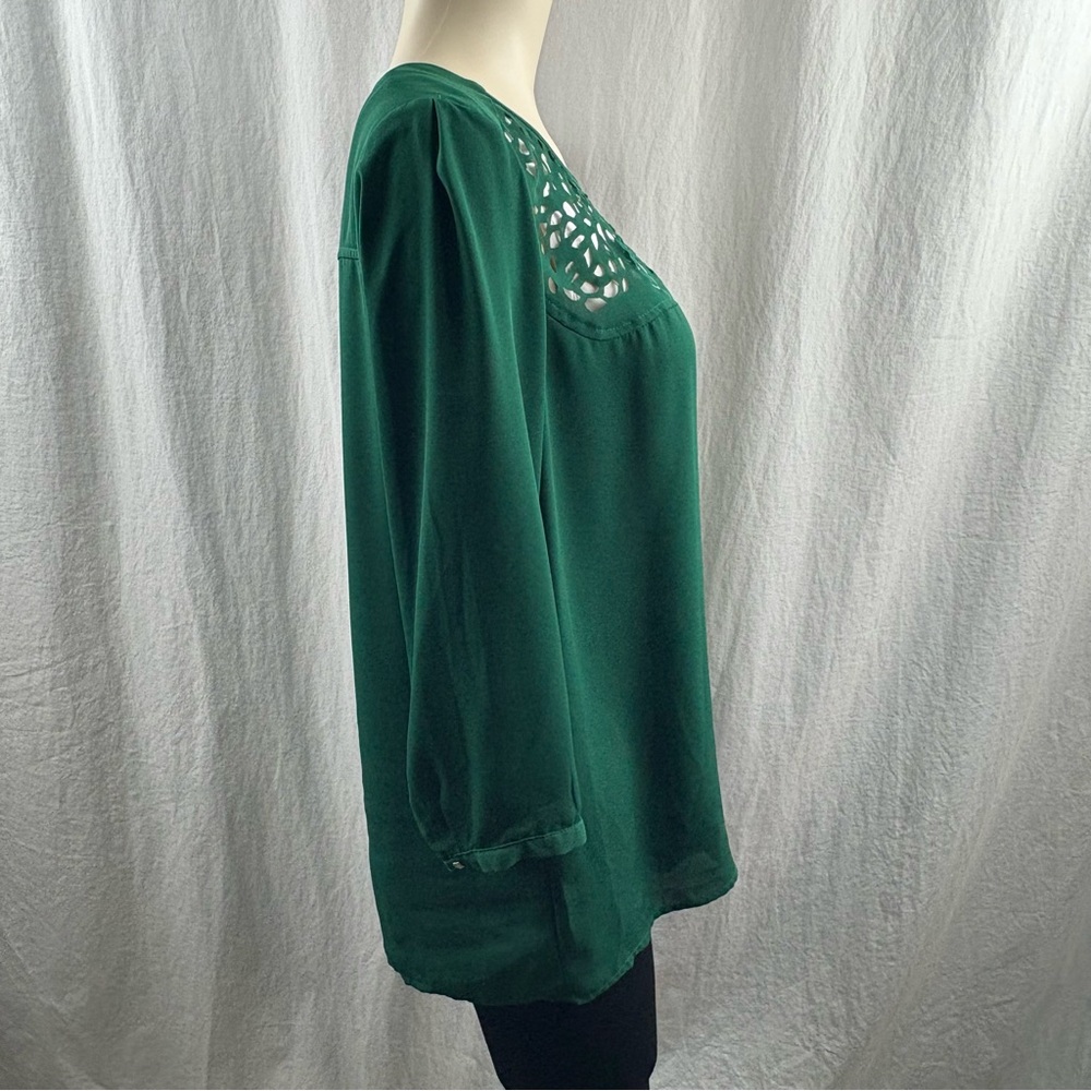 HD In Paris Anthropologie Green Dara Tee Laser Cut Blouse 10 - Picture 5 of 12